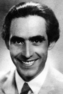 Omraam Mikhaël Aïvanhov jeune